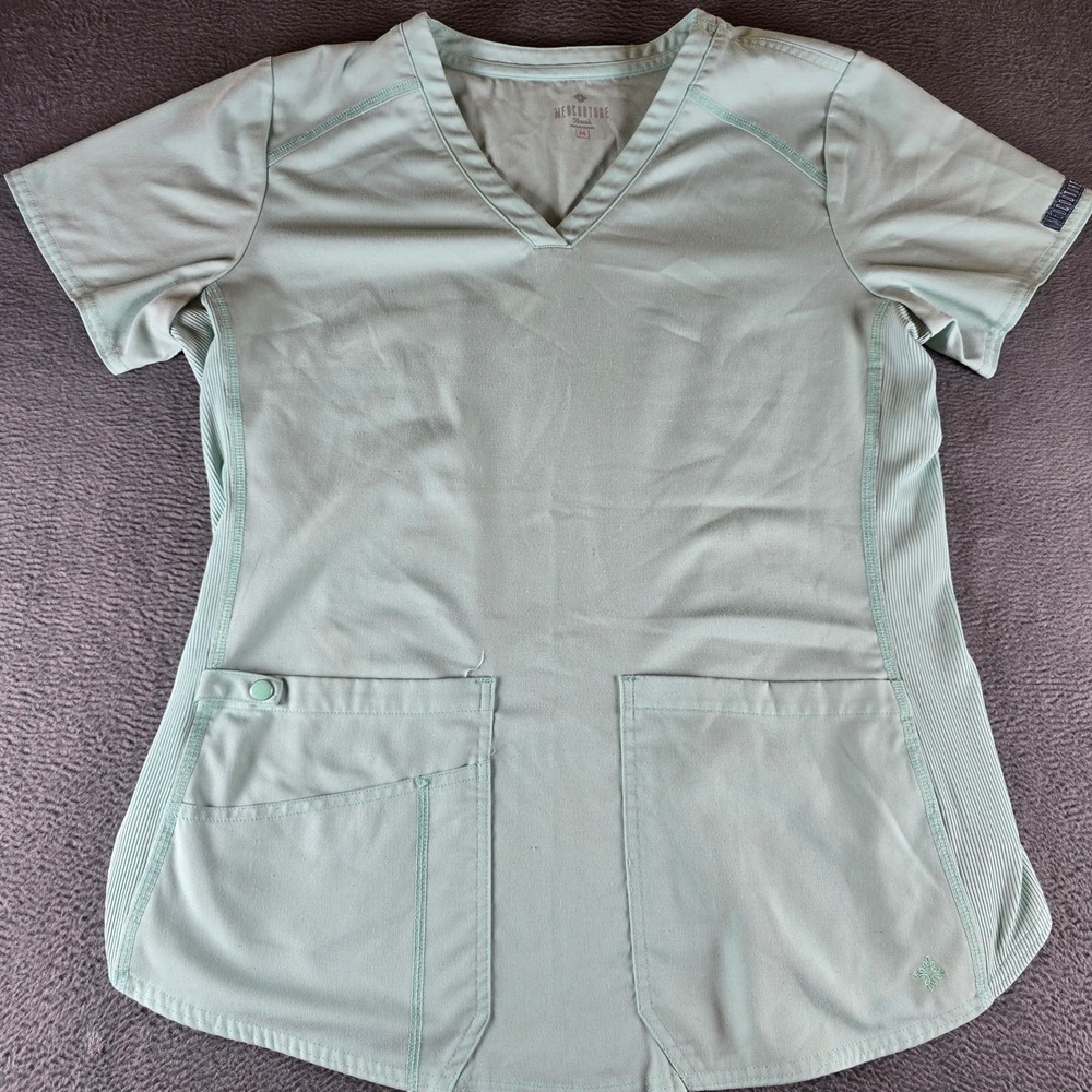 Med Couture Touch Performance Yoga Scrub Top Mint Green V-Neck Size Medium